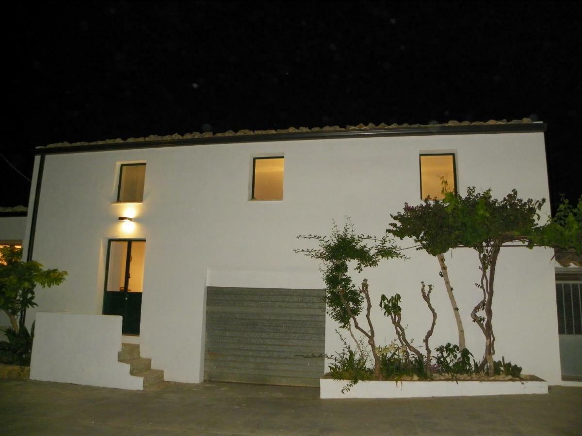 Hostal Dabbanna Chiaramonte Gulfi Exterior foto
