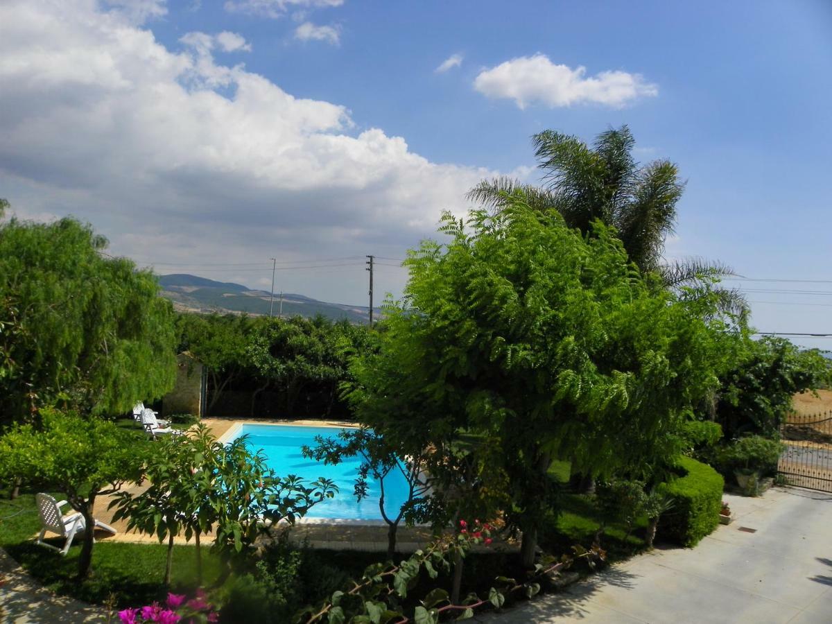 Hostal Dabbanna Chiaramonte Gulfi Exterior foto