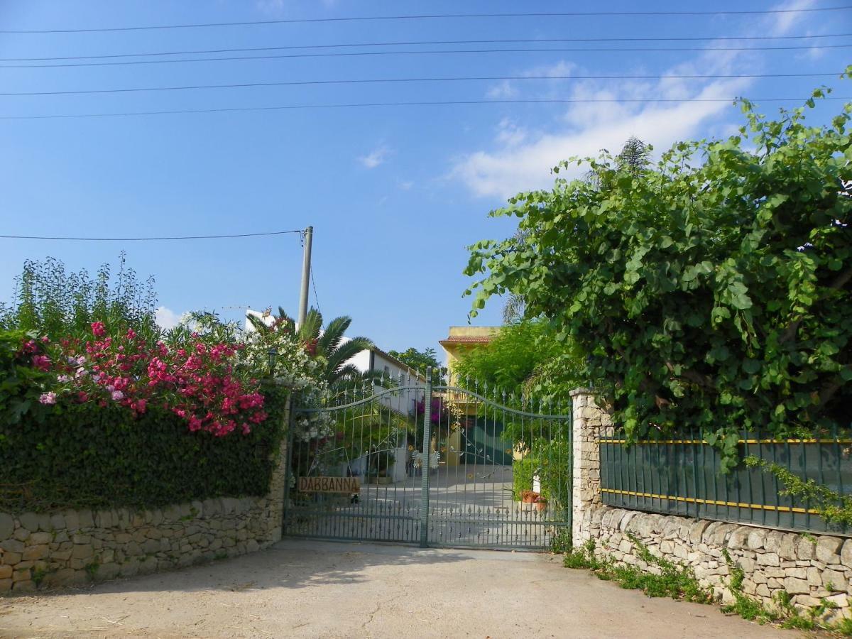 Hostal Dabbanna Chiaramonte Gulfi Exterior foto